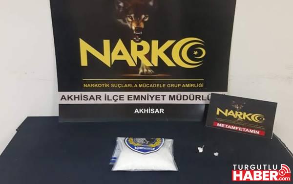 Akhisar'da uyuşturucu operasyonu 4 kişi tutuklandı