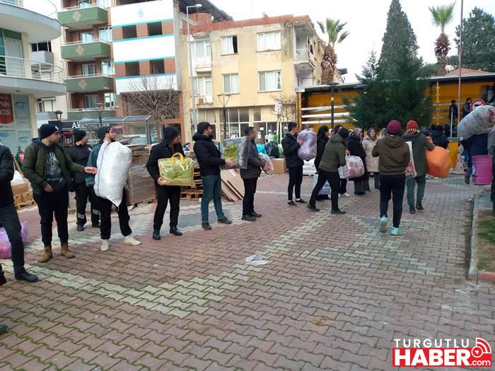 Ahmetli Depremzedelerin Yanında Oldu