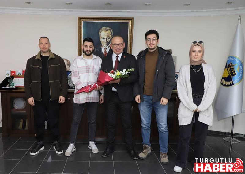 Başkan Çetin Akın’a Ataması Yapılmayan Öğretmenlerden Teşekkür
