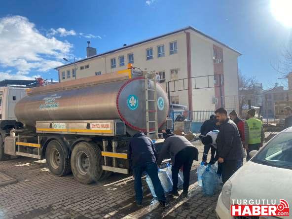 Malatya’da İhtiyaç Duyulan Her Noktaya İçme Suyu Taşıyoruz