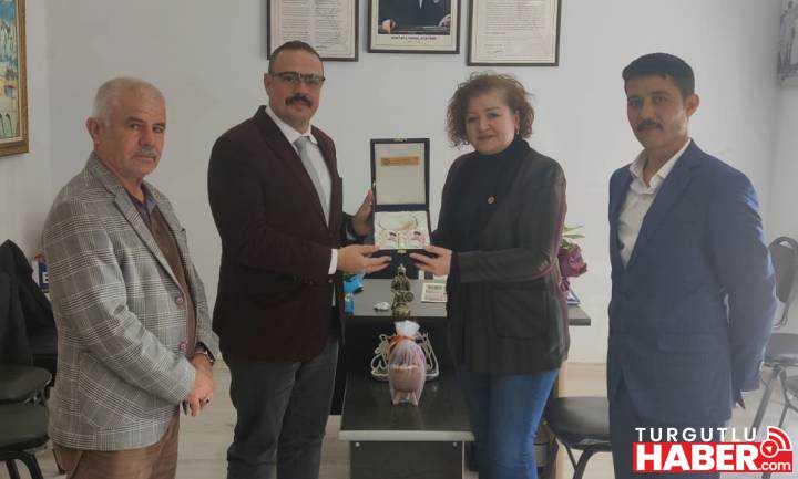 Demirci Muhtarlar Derneği’ne Tebrik Ziyareti