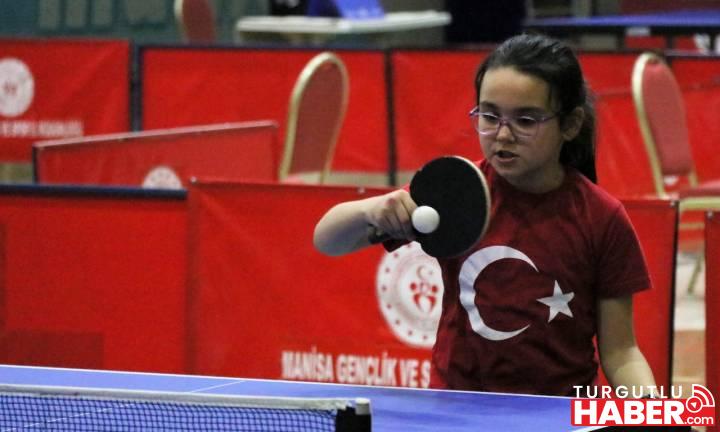Manisa’da 18 Mart Çanakkale Şehitleri Anma Masa Tenisi Turnuvası Yapıldı