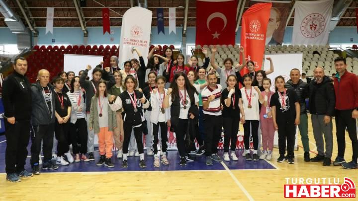 Manisa’da yıldız bilekler il birinciliği için yarıştı