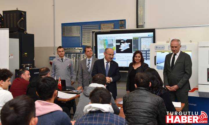 MESİP Kapsamında Açılan CNC Operatörlüğü Eğitimi Alan 12 Kursiyere İş İmkânı Sağlandı