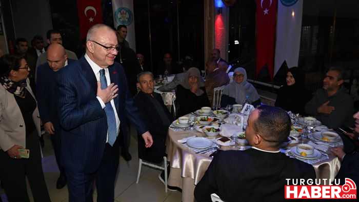 Başkan Ergün, Depremzedelerle İftar Yemeğinde Bir Araya Geldi