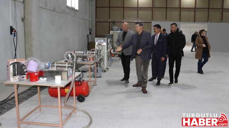 Büyükşehir, Demirci Tarım Ürünleri Merkezi’nde incelemelerde bulundu