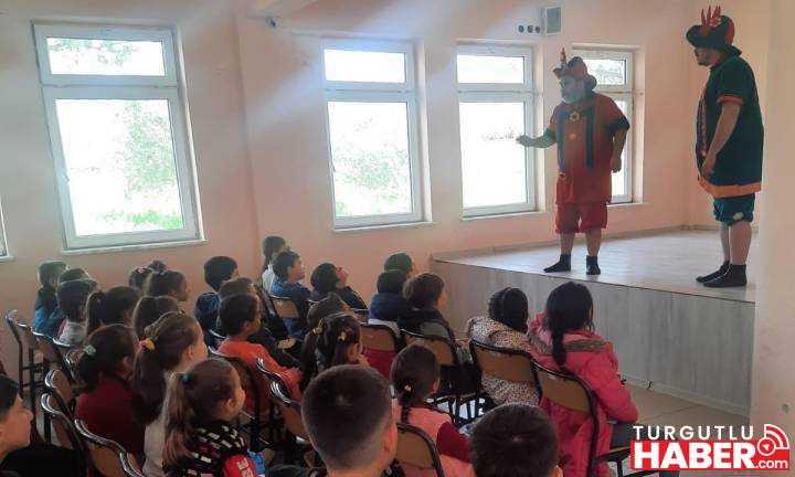 Üçpınarlı Çocuklara ‘Hacivat ve Karagöz’lü Eğlence