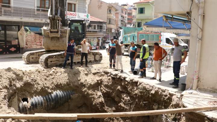 MASKİ’nin Demirci’ye Hizmetleri Sürüyor