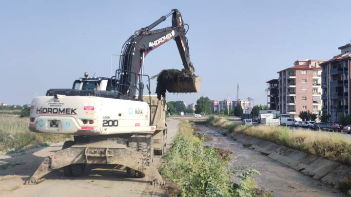 Şehitler Mahallesinde Taşkınlara Karşı Önlem