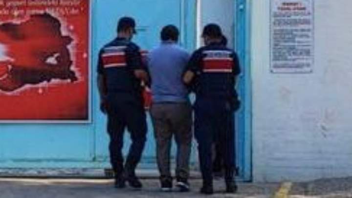 11 AYRI SUÇTAN ARANIYORDU JANDARMA YAKALADI