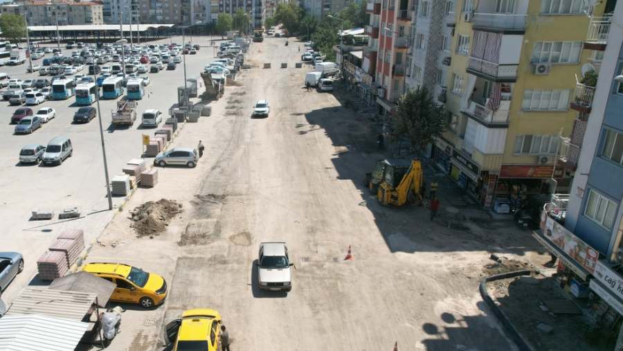 2. Etap Prestij Cadde Düzenlemesi İçin Üstyapı Çalışması Başladı
