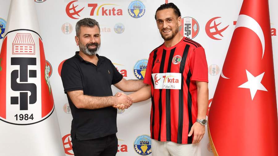 EMRE AKGÜN TURGUTLUSPOR’LA SÖZLEŞME İMZALADI