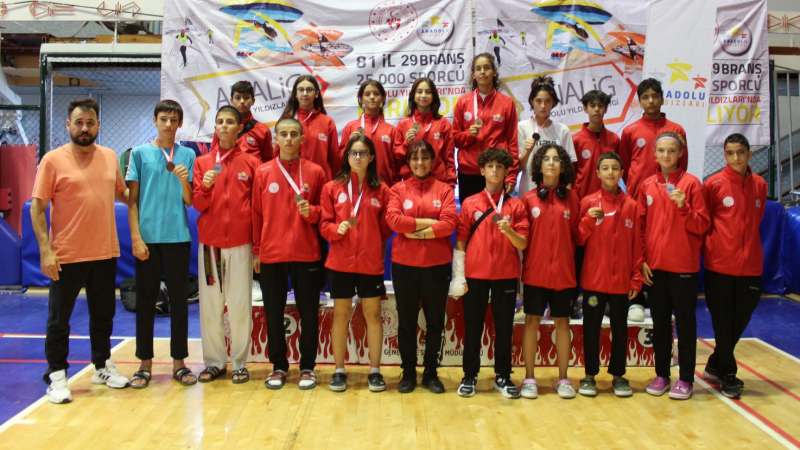 Manisa’da yapılan (ANALİG) Tekvando Yarı Finalleri müsabakaları sona erdi