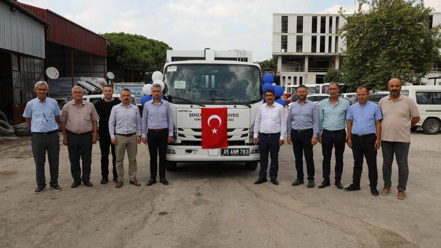ŞEHZADELER BELEDİYESİ TEMİZLİK FİLOSUNA TAKVİYE YAPTI
