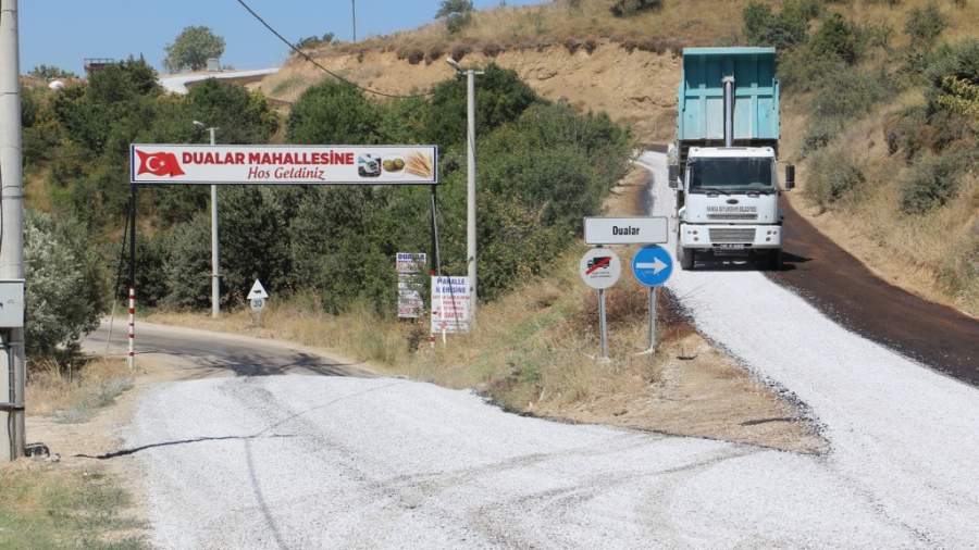 Soma’nın yolları Büyükşehir ile güzelleşti