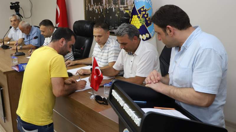 Turgutlu Belediyesi 2 İşyerini Daha Satıldı