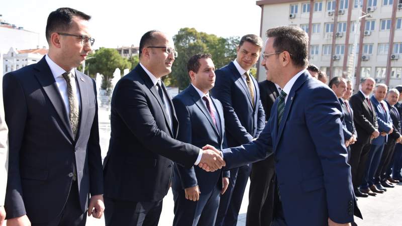 Vali Enver Ünlü, Mülki İdare Amirleri ve Kurum Müdürleri İle Bir Araya Geldi