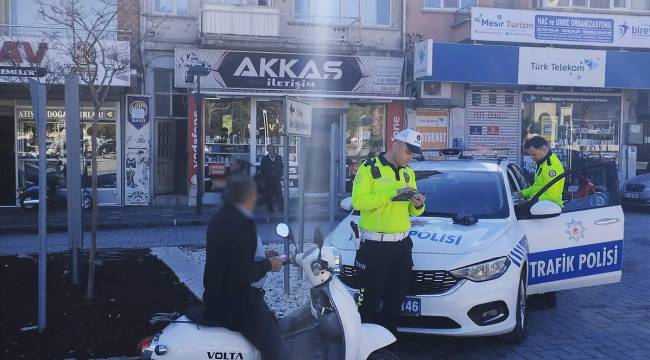 TURGUTLU'DA OTOPARK SORUNU ARTIYOR