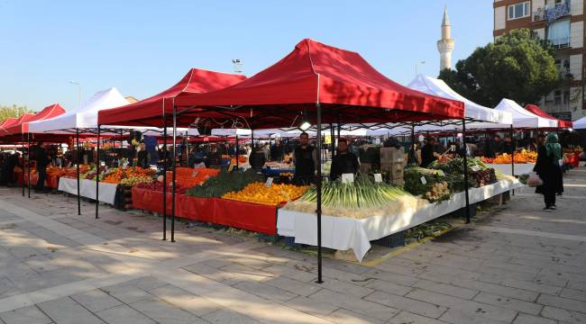 TARİHİ BEDESTEN'DE SALI PAZARI AÇILDI