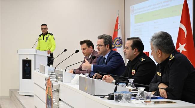 Vali Ünlü, Eğitim Öğretim Yılı 2'nci Döneminde Alınacak Tedbirler Toplantısına Başkanlık Yaptı