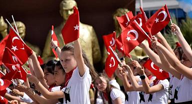 23 NİSAN TURGUTLU’DA COŞKUYLA KUTLANDI