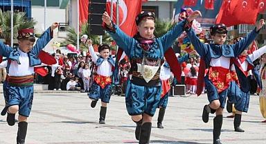 23 Nisan Ulusal Egemenlik ve Çocuk Bayramı Turgutlu'da Coşkuyla Kutlanacak