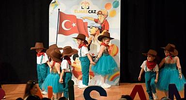 Elmas Caz Gündüz Bakımevi Minikleri 23 Nisan'ı Coşkuyla Kutladı