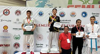 Manisa BBSK’lı karateciler Gemlik’te 16 madalya kazandı