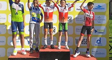 MANİSALI BİSİKLETÇİLERDEN YENİ BİR BAŞARI