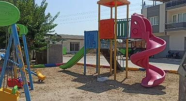 ŞEHZADELER'DEKİ ÇOCUK OYUN GRUPLARI YENİLENİYOR