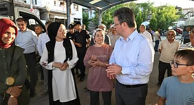 Vali Ünlü, Kula’da Vatandaşlarla Buluştu