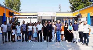 BAŞKAN BALABAN’DAN YENİ EĞİTİM YILINA BAŞLAYAN ÖĞRENCİLERE ZİYARET