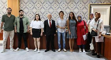 YUNUSEMRE İŞÇİ İLE İŞVERENİ BULUŞTURUYOR
