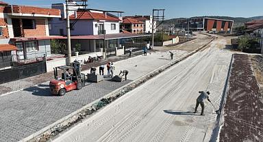 Kula Belediyesi Çalışıyor, Yüzler Gülüyor