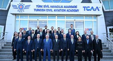 BAKAN URALOĞLU’NDAN 12 YENİ İÇ HAT MÜJDESİ 