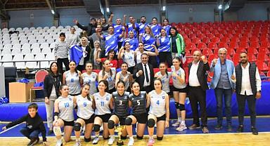 FİLEDE CUMHURİYET KUPASI ŞAMPİYONU YUNUSEMRE