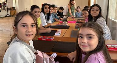 Salihli Belediyesi Himaye-i Etfal Binasında Resim ve Seramik Kursları Başladı