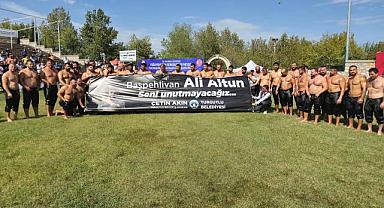 Turgutlu Yağlı Güreşlerinin Şampiyonu İsmail Balaban Oldu