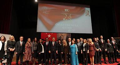 24 Kasım Öğretmenler Günü İzmir’de Coşkuyla Kutlandı