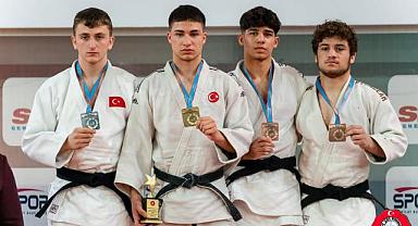 EMİN LEVENT YELKENCİ TÜRKİYE ŞAMPİYONU