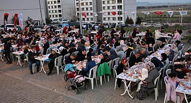 Başkan Zeyrek, İftarını Akgedik’te Açtı