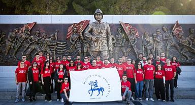 DEÜ ÖĞRENCİLERİ ÇANAKKALE’DE ŞEHİTLERİ ANDI