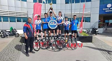 Manisa'da Okul Sporları Bisiklet Yarışları Heyecanı Yaşandı