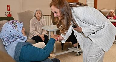 Büyükşehir'den Huzurevi Sakinlerine Bayram Sürprizi