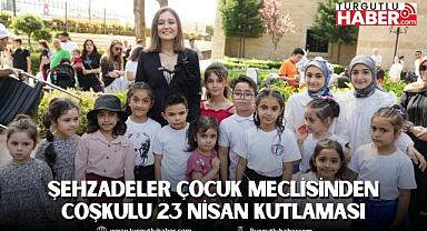 ŞEHZADELER ÇOCUK MECLİSİNDEN ŞEHZADELERPARK’TA COŞKULU 23 NİSAN KUTLAMASI