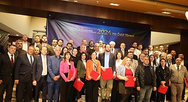 Yaş meyve sebze ve meyve sebze mamulleri sektöründe ihracatın yıldızları ödüllerine kavuştu