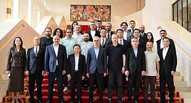 BAKAN URALOĞLU, TEKNOLOJİ DEVLERİYLE BİR ARAYA GELDİ