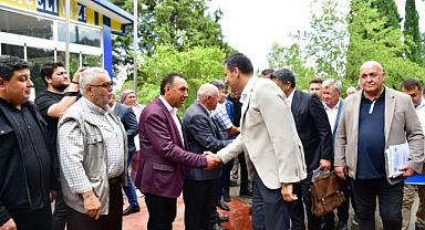 Başkan Zeyrek Alaşehir’de Muhtarlarla Buluştu: “Bu Emaneti Baş Tacı Yapacağım”