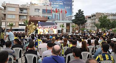 Fenerbahçe Beko’nun tarihi zaferi Turgutlu’da dev ekranda izlendi 