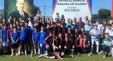 Geleceğin Yıldızları 19 Mayıs İçin Sahaya Çıktı